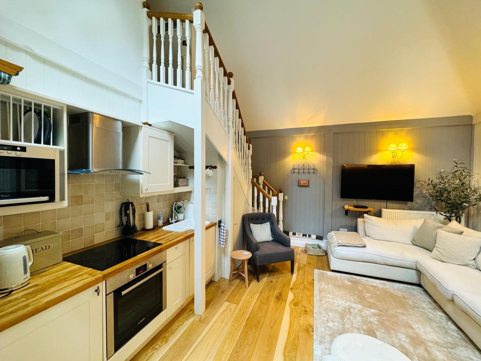 Little Woodside A Beautiful New Forest Self Contained Private Luxury Annexe 뉴밀튼 외부 사진